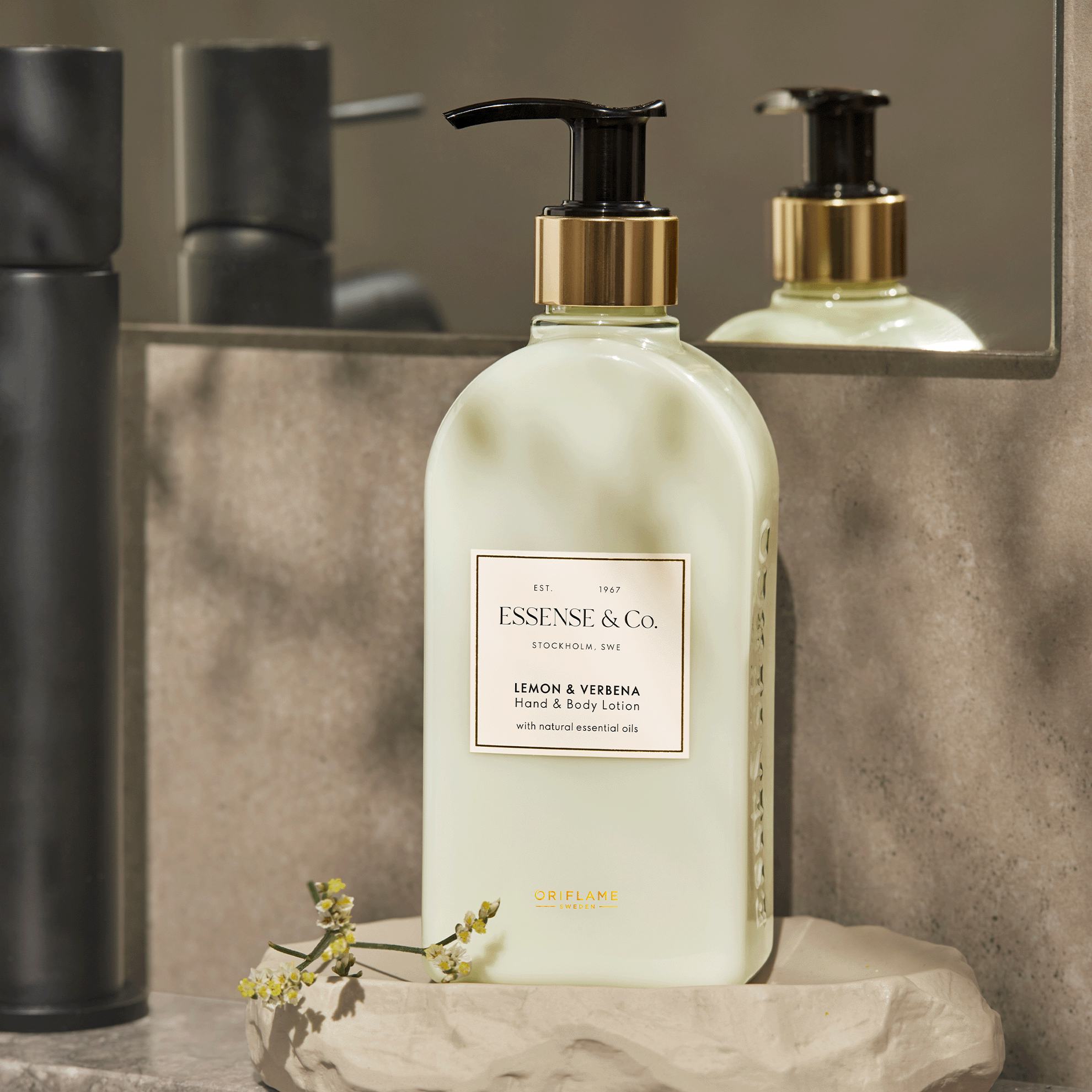 https://media-cdn.oriflame.cn/productImage?externalMediaId=product-management-media%2fProducts%2f46643%2f46643_5.png&MediaId=19244228&Version=1